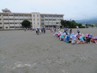 運動場へ避難