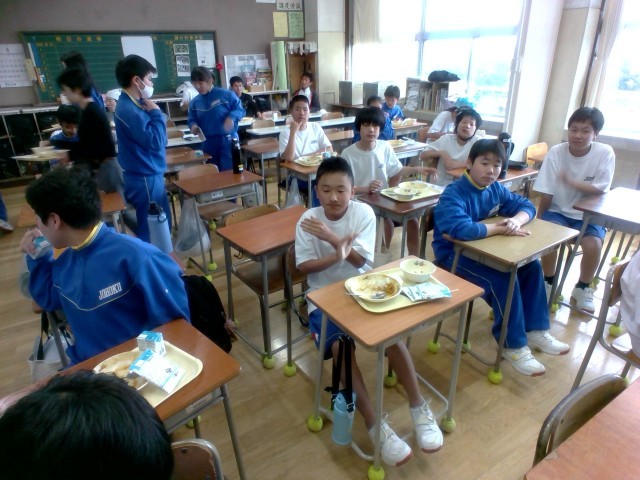 給食の様子