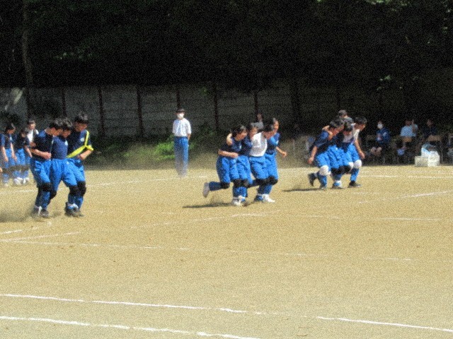 足並み揃えて
