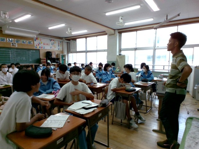 ２年３組
