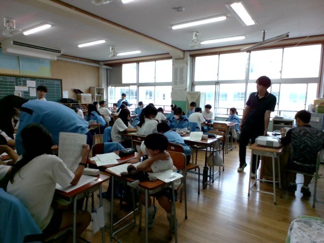 ２年４組