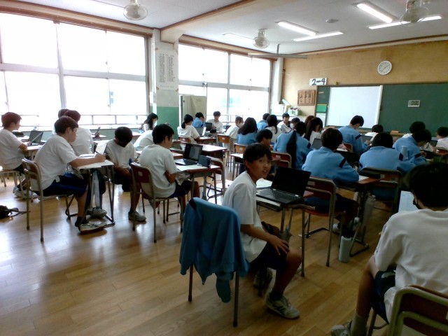 ２年４組
