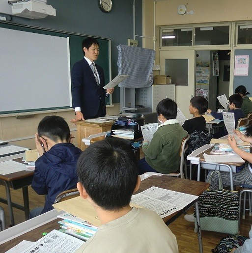 新しい教室で新しい担任の先生と一緒に②
