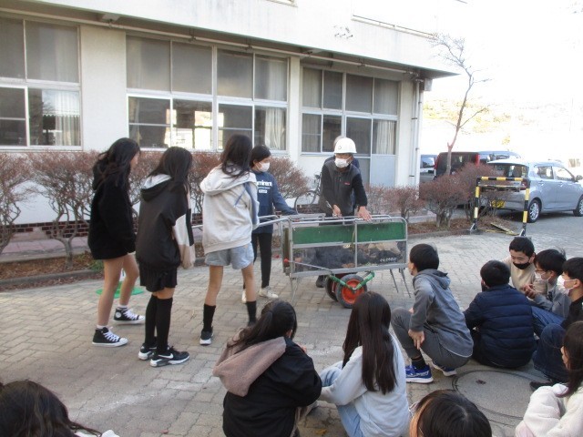 https://www.ed.city.odawara.kanagawa.jp/kozu_s/blog_img/189138035?tm=20250109210247