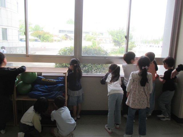 １年生生活科（学校探検）